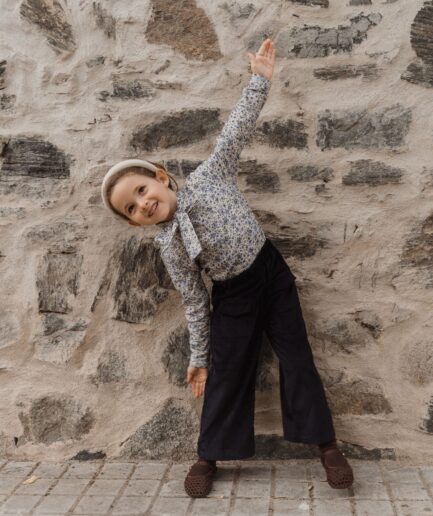 Pantalón pana azul niña