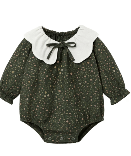 Pelele verde cuello blanco y lazada